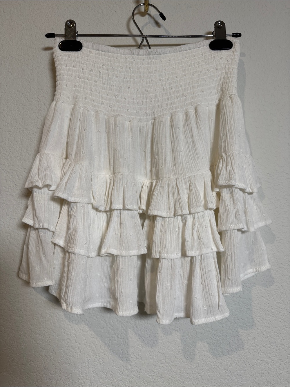 NWT Surf Gypsy White Swiss Dot Tiered Ruffle Mini Skirt Size Medium